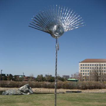 kinetic sculpture entitled Estacas, by Ken Bortolazzo