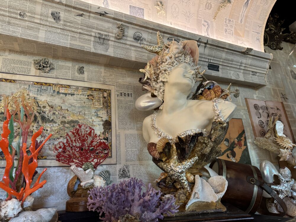 Curious Objects- A Collection of New Artworks by Lonnie Hanzon - MOA